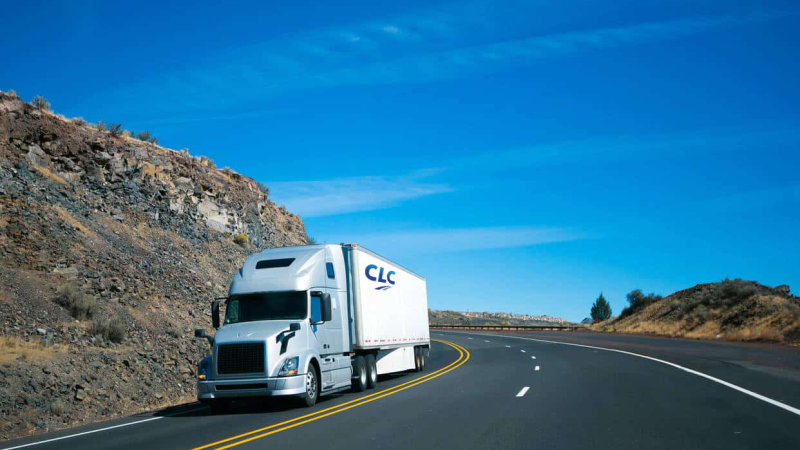 The Financial Advantages of Semi Trailer Leasing